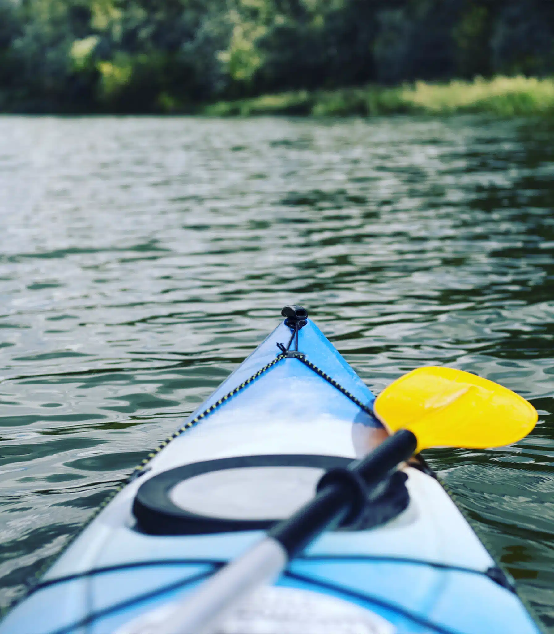 a small boat in a body of water